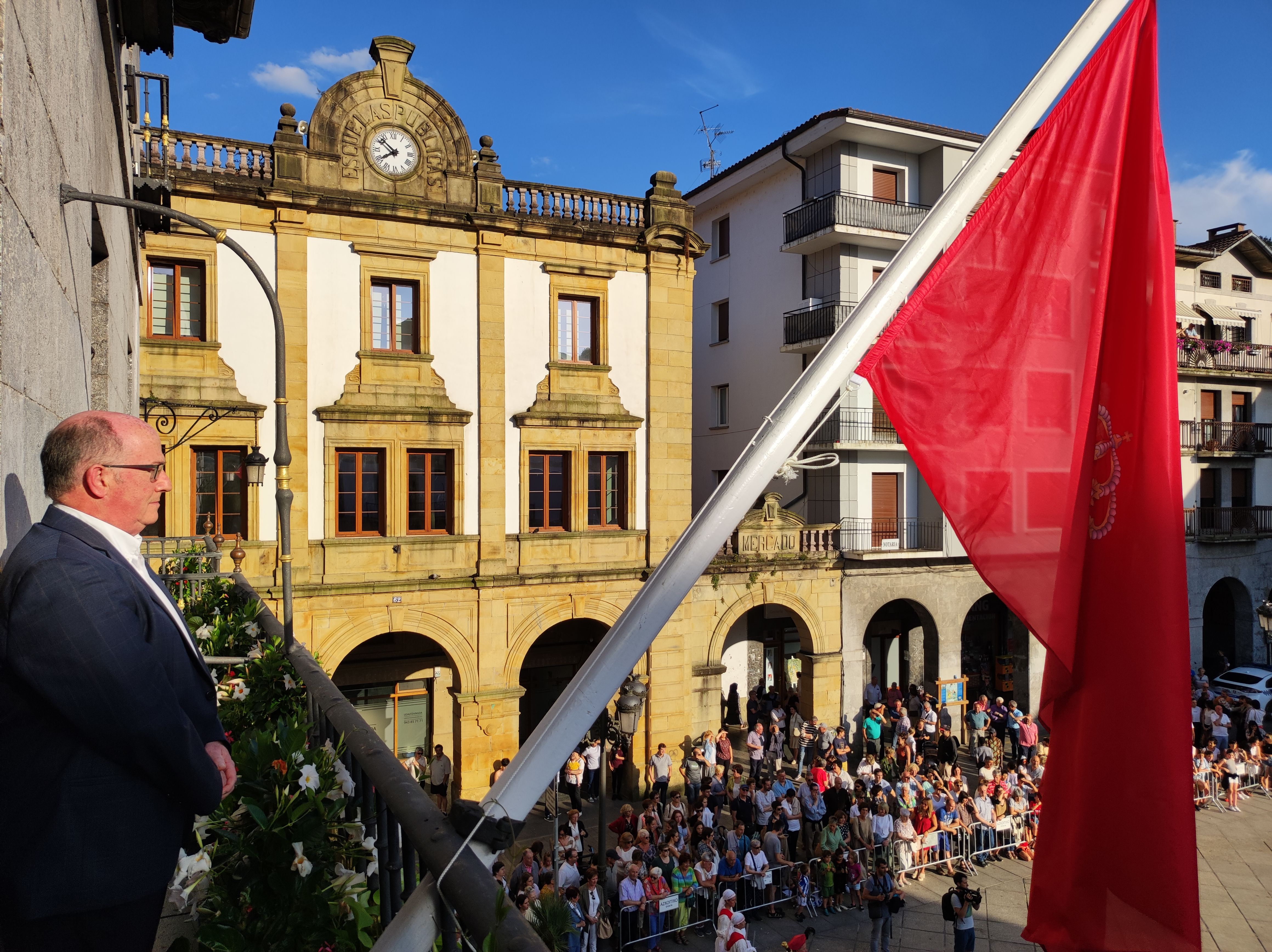 bandera ekitaldia 400